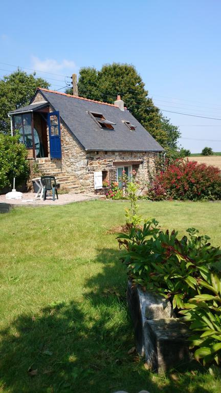 Avel Nedeleg Villa Coatreven Rum bild